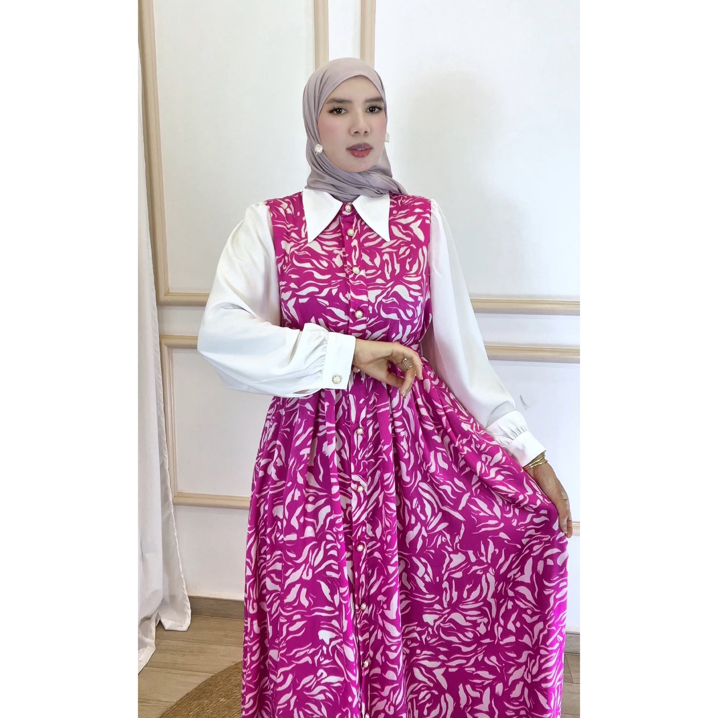 Robe قمر Fushia