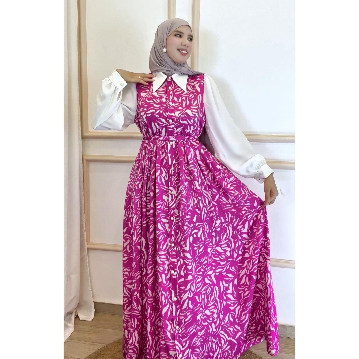 Robe قمر Fushia