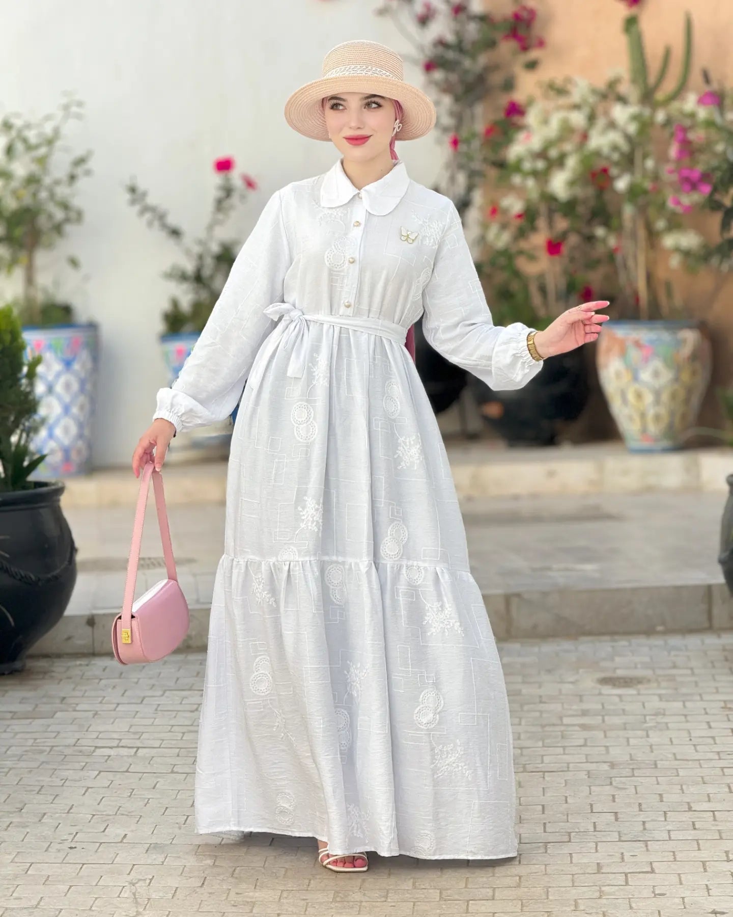 Robe zomorod blanche