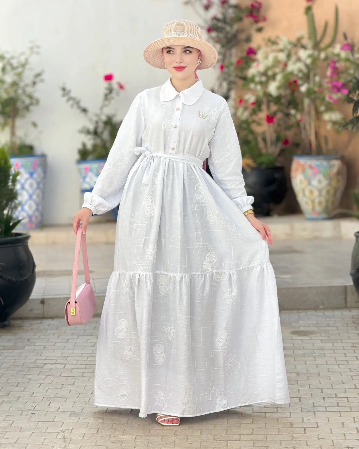 Robe zomorod blanche