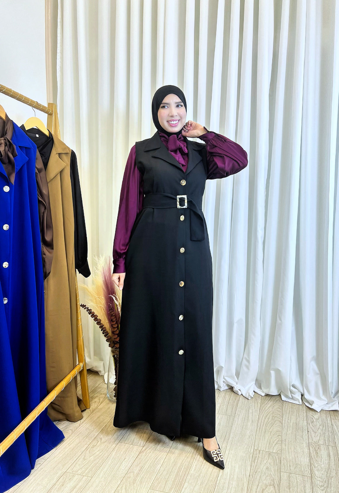 Robe Amira Black