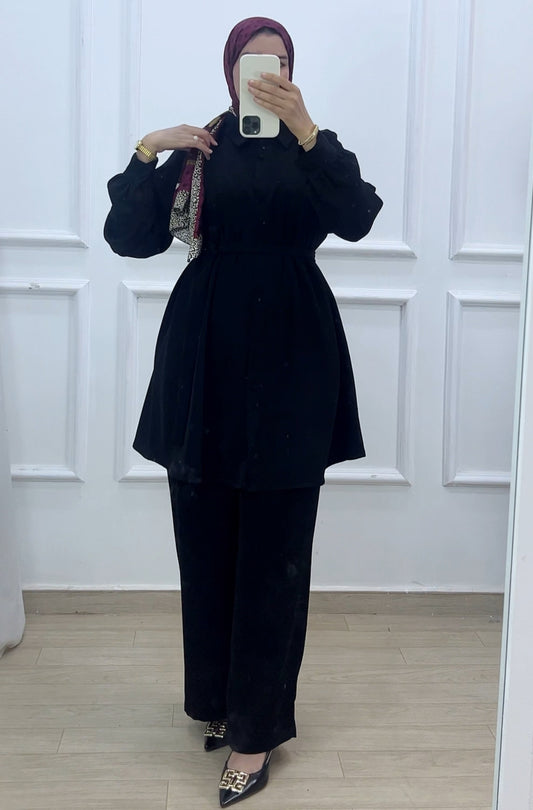 Ensemble  Nassma noir