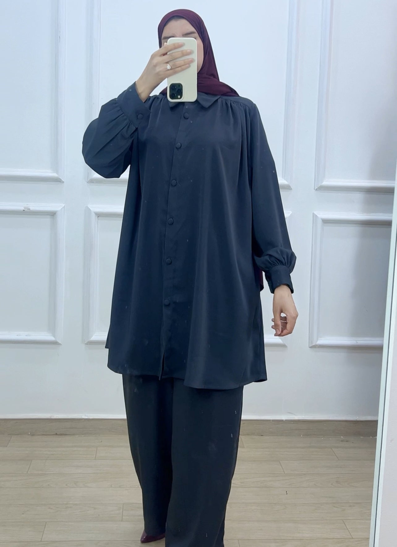 Ensemble  Nassma gris