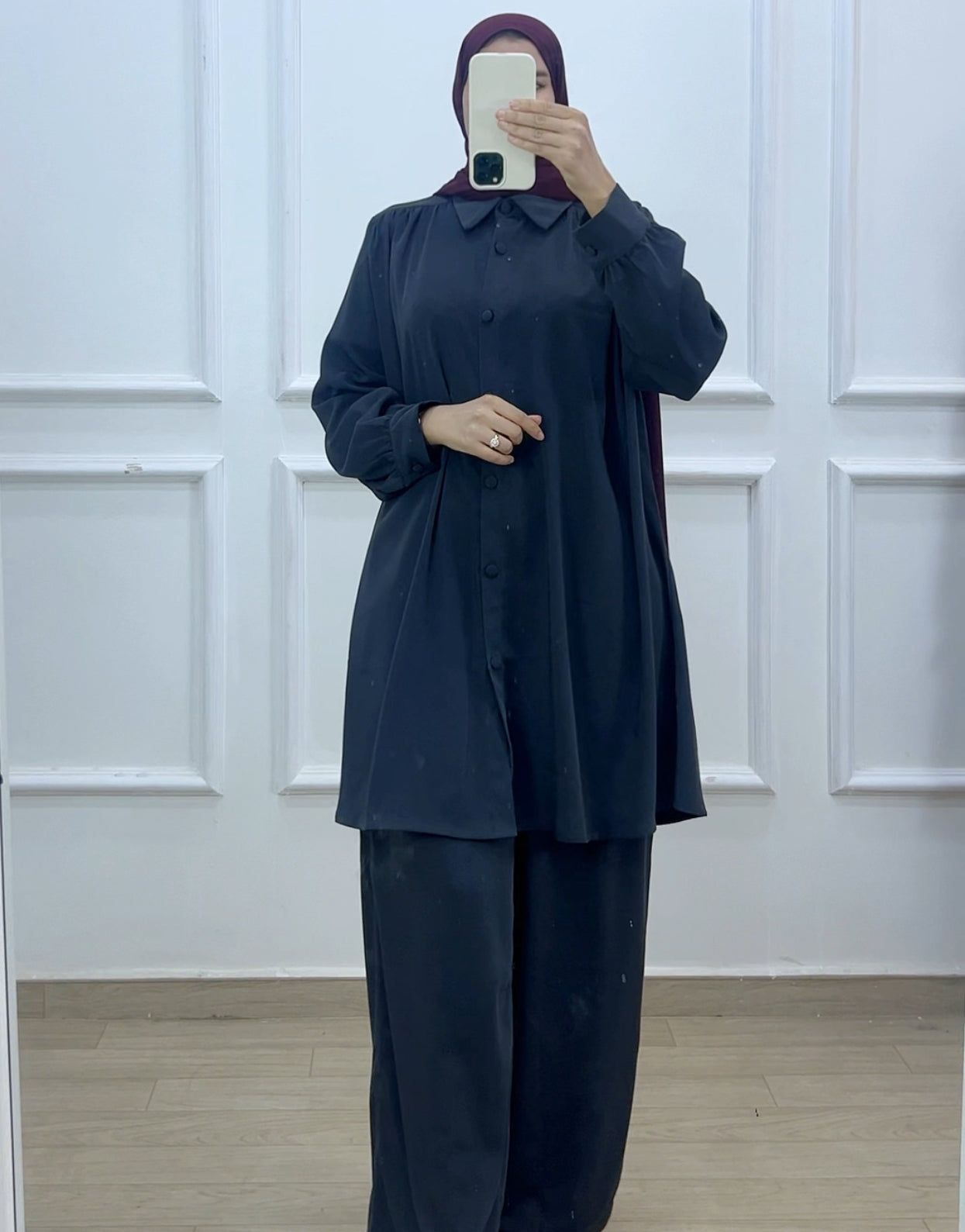 Ensemble  Nassma gris