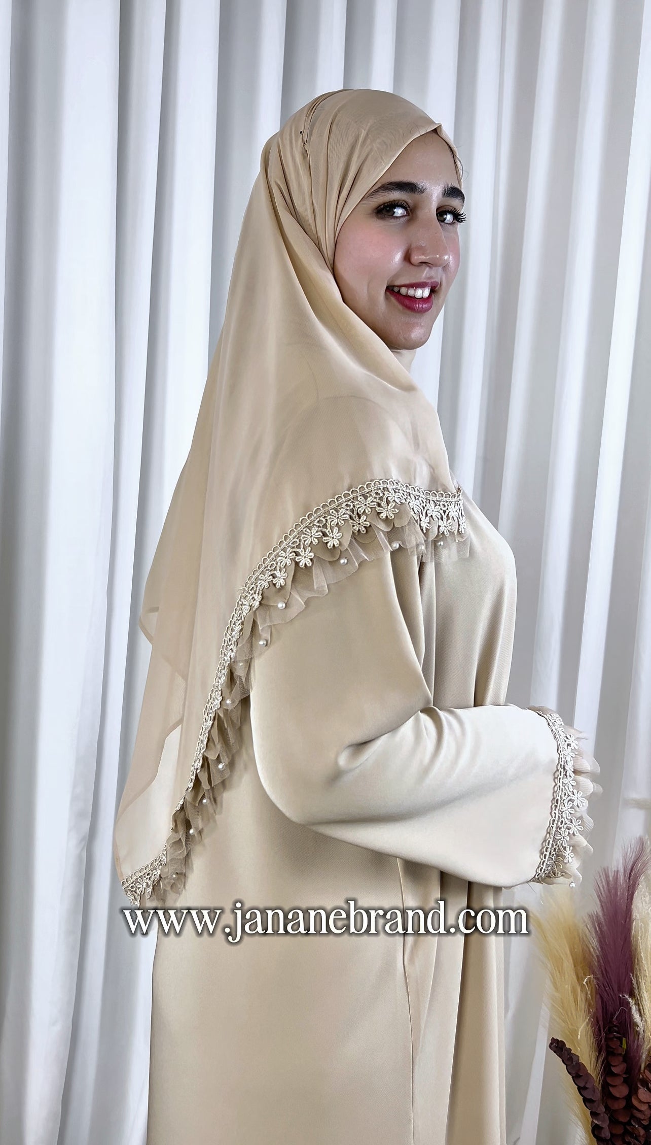 Abaya Musk avec châle simple
