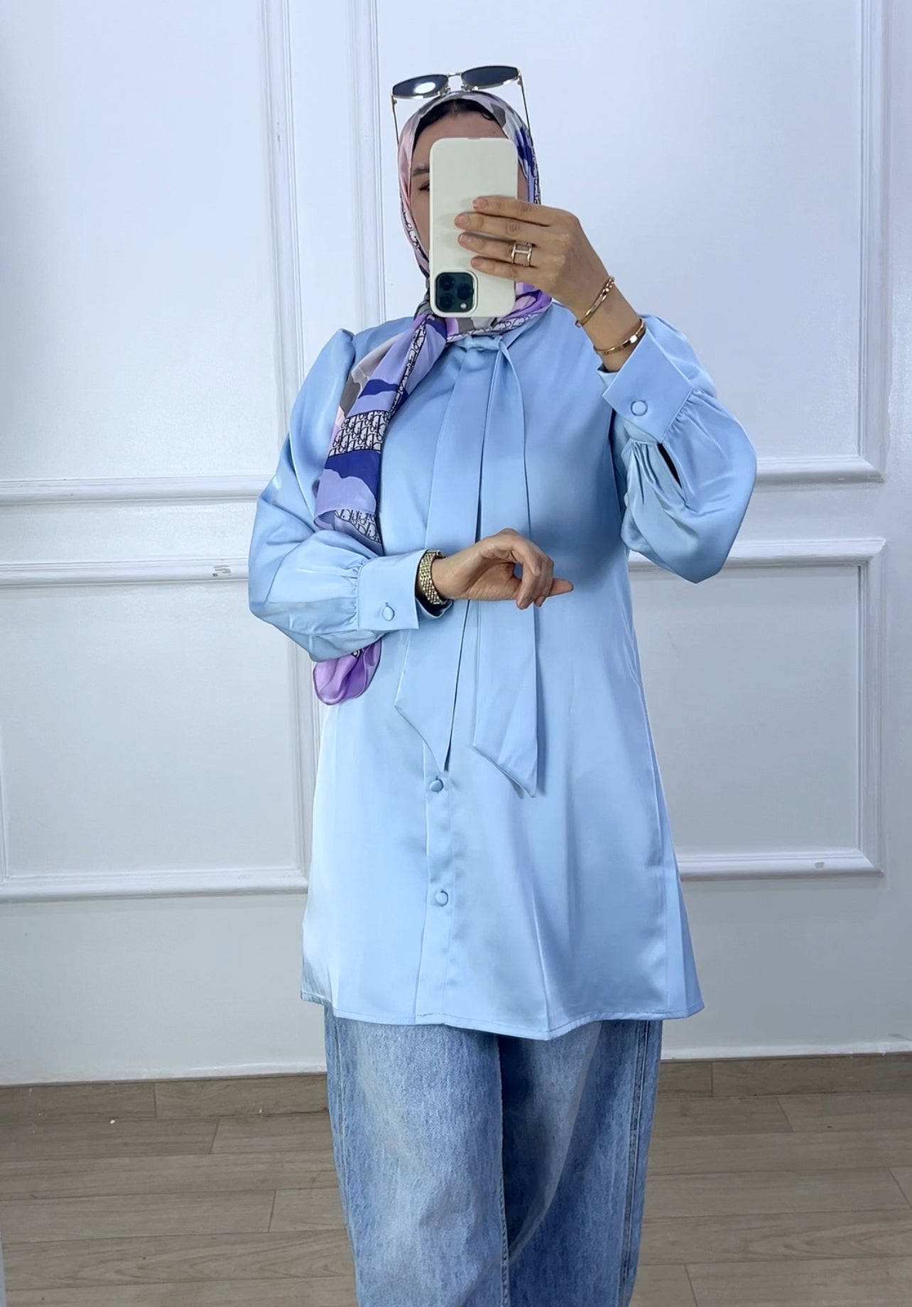 Chemise louna satiné  bleu ciel