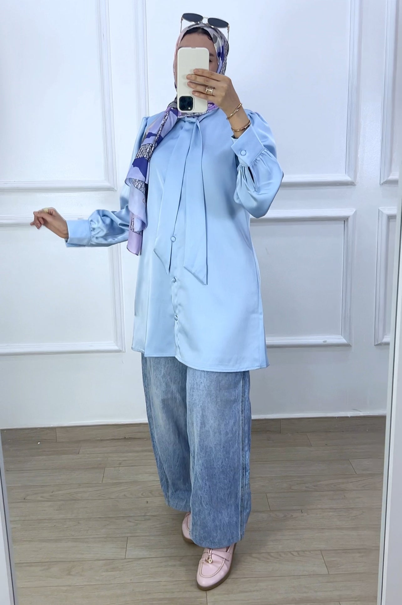 Chemise louna satiné  bleu ciel